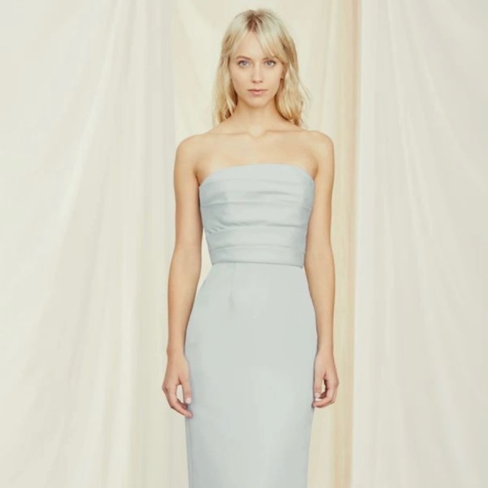 Beautiful Amsale Sonia dress size 8 in ice blue, worn once